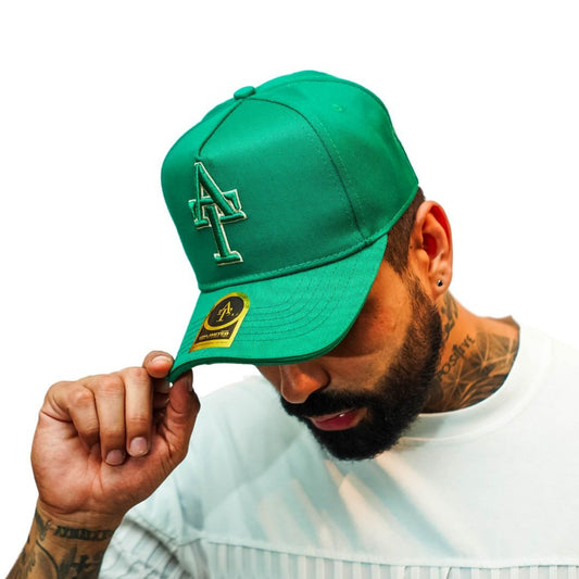 GORRA VERDE AT